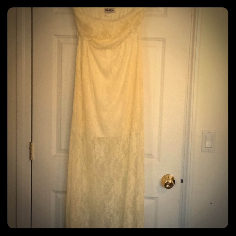 Urban Rose cream colored lace Maxi dress